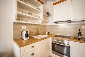 Lithinon Luxury Suites