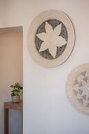 Lithinon Luxury Suites