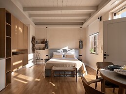 Lithinon Luxury Suites