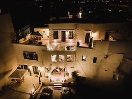 Lithinon Luxury Suites