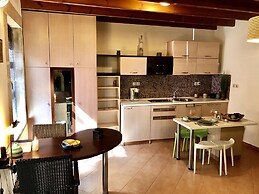 Lithinon Luxury Suites