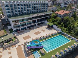 Ramada Resort by Wyndham Unye