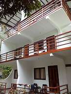 Point 303 Surf Resort
