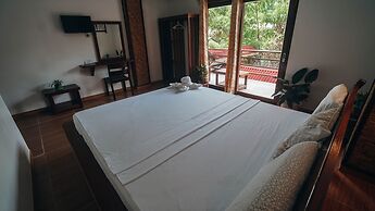 Point 303 Surf Resort