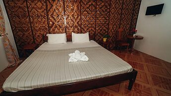 Point 303 Surf Resort