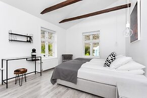 Við Lónið guesthouse