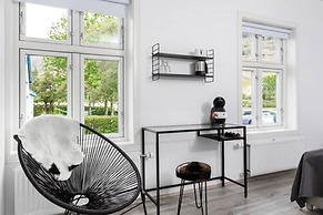 Við Lónið guesthouse