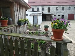 Hof Kiebitz - In Ostrau
