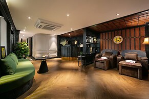 Shining Central Hotel & Spa