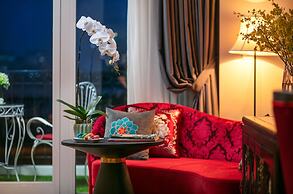 Shining Central Hotel & Spa