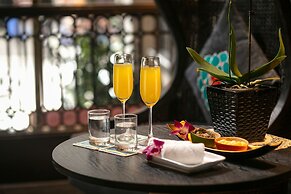 Shining Central Hotel & Spa