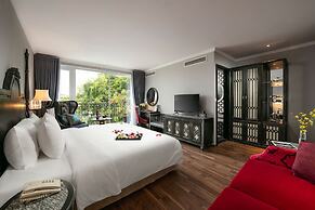 Shining Central Hotel & Spa