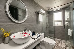 Shining Central Hotel & Spa