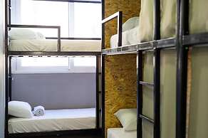 Bedway Athens Hostel