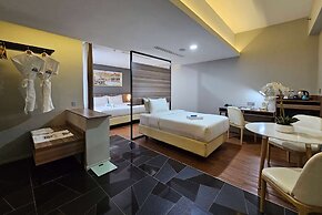 Days Hotel and Suites Fraser Business Park KL