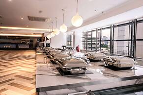 Days Hotel and Suites Fraser Business Park KL