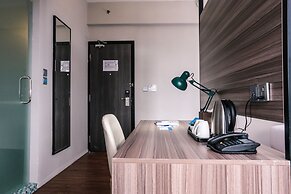 Days Hotel and Suites Fraser Business Park KL