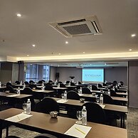 Days Hotel and Suites Fraser Business Park KL