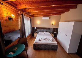 Royal Garden Suite and Hotel