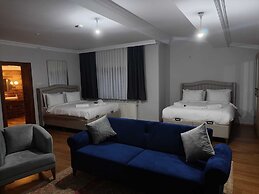 Royal Garden Suite and Hotel