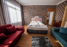 Royal Garden Suite and Hotel