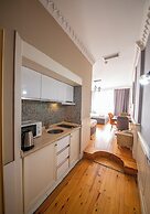 Royal Garden Suite and Hotel