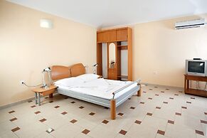 Oaza Apartmani Primosten