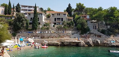 Oaza Apartmani Primosten