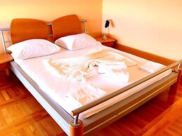 Oaza Apartmani Primosten