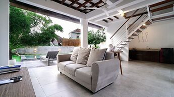 The Lumbung Wood Villa