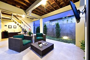 The Lumbung Wood Villa