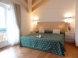Alle Dolomiti Boutique Lake Hotel