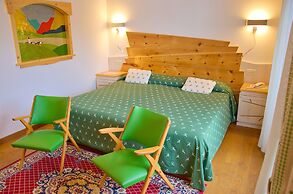Alle Dolomiti Boutique Lake Hotel
