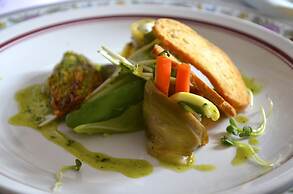 Alle Dolomiti Boutique Lake Hotel