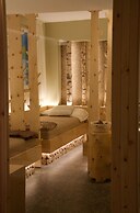 Alle Dolomiti Boutique Lake Hotel