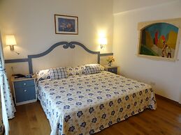 Alle Dolomiti Boutique Lake Hotel