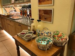 Alle Dolomiti Boutique Lake Hotel