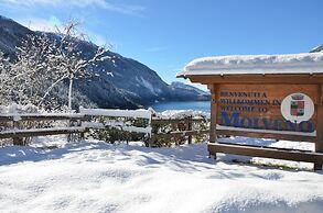 Alle Dolomiti Boutique Lake Hotel