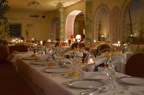 Alle Dolomiti Boutique Lake Hotel