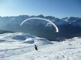 Alle Dolomiti Boutique Lake Hotel