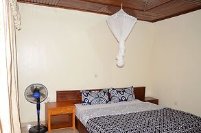 Tinho Guest House