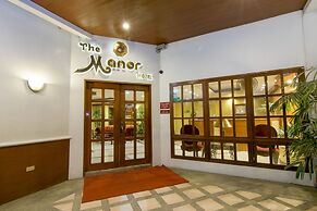 The Manor Hotel