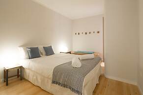 Santos Apartments by Linc