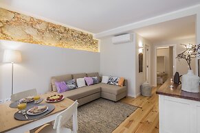 Santos Apartments by Linc