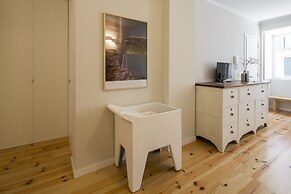 Santos Apartments by Linc