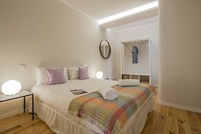 Santos Apartments by Linc