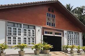 Phenwaree Amphawa Resort