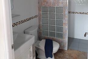 Phenwaree Amphawa Resort