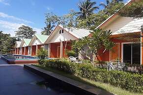 Phenwaree Amphawa Resort