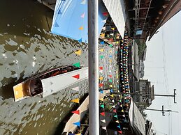 Phenwaree Amphawa Resort